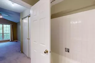1237 Cranbrook Dr, Schaumburg, IL 60193 - Photo 21