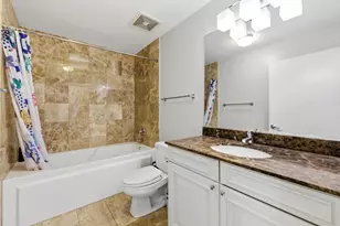740 W Fulton St, Chicago, IL 60661 - Photo 9