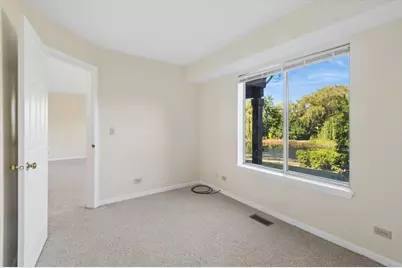 2713 S Embers Lane, Arlington Heights, IL 60005 - Photo 17