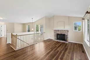 2713 S Embers Ln, Arlington Heights, IL 60005 - Photo 3