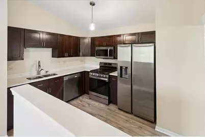 2713 S Embers Lane, Arlington Heights, IL 60005 - Photo 9