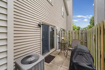 237 N Walnut Street #L, Bensenville, IL 60106 - Photo 15