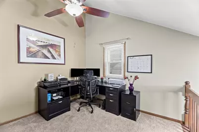 237 N Walnut Street #L, Bensenville, IL 60106 - Photo 9