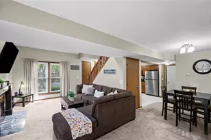 237 N Walnut St, Bensenville, IL 60106 - Photo 3