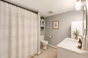 208 E Bailey Rd, Naperville, IL 60565 - Photo 3
