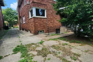 6723 S Euclid Ave, Chicago, IL 60649 - Photo 39