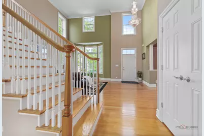 312 Camargo Court, Vernon Hills, IL 60061 - Photo 9