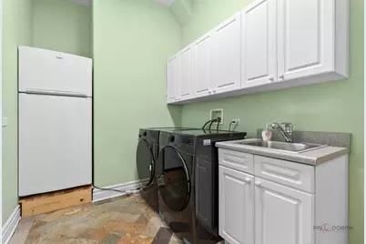 312 Camargo Court, Vernon Hills, IL 60061 - Photo 23