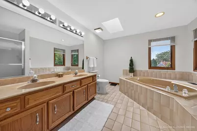 425 Brentwood Court, Roselle, IL 60172 - Photo 27