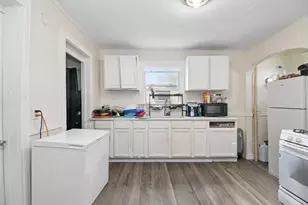 641 N Indiana Ave, Kankakee, IL 60901 - Photo 5
