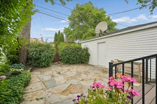 6638 N Trumbull Ave, Lincolnwood, IL 60712 - Photo 3