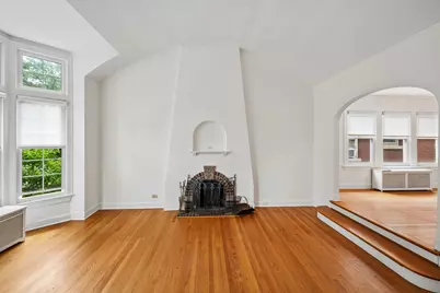 6638 N Trumbull Avenue, Lincolnwood, IL 60712 - Photo 5