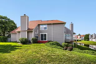 901 Vose Dr, Gurnee, IL 60031 - Photo 5