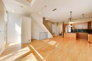 821 N Wood St, Chicago, IL 60622 - Photo 3