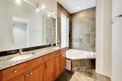 821 N Wood Street #1, Chicago, IL 60622 - Photo 17