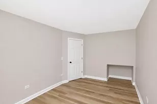 651 Lancaster Cir, Elgin, IL 60123 - Photo 29