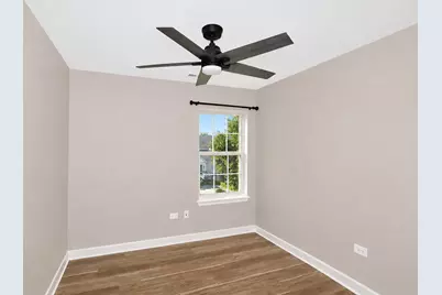 651 Lancaster Circle, Elgin, IL 60123 - Photo 25