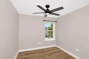 651 Lancaster Cir, Elgin, IL 60123 - Photo 25