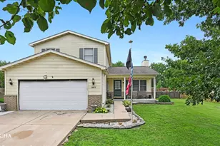 1677 Carol Anne Dr, Morris, IL 60450 - Photo 1