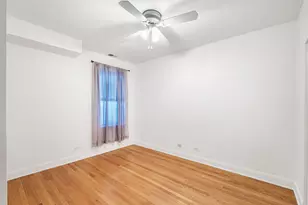 6452 N Bell Ave, Chicago, IL 60645 - Photo 9