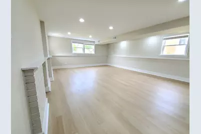 4715 W Lake Avenue, Glenview, IL 60025 - Photo 9