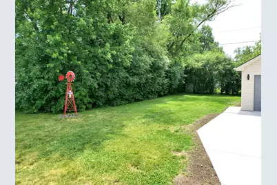 4715 W Lake Avenue, Glenview, IL 60025 - Photo 17