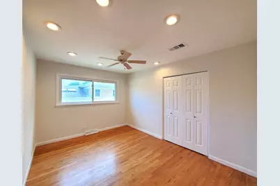 4715 W Lake Avenue, Glenview, IL 60025 - Photo 13