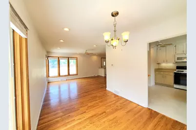 4715 W Lake Avenue, Glenview, IL 60025 - Photo 5