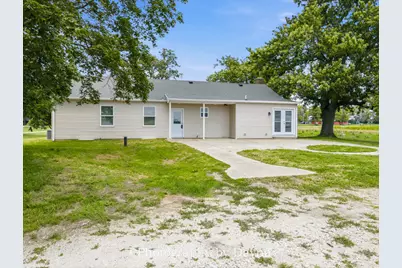 2489 E US Highway 52 Highway, Donovan, IL 60931 - Photo 5