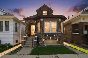 10447 S Ave G, Chicago, IL 60617 - Photo 3