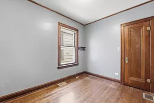 10447 S Ave G, Chicago, IL 60617 - Photo 11
