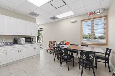 6705 Kingery Highway, Willowbrook, IL 60527 - Photo 21