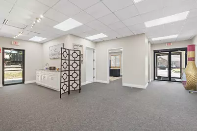 6705 Kingery Highway, Willowbrook, IL 60527 - Photo 5