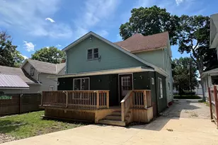 804 N Jackson St, Clifton, IL 61727 - Photo 3