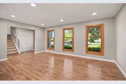 5195 Castaway Lane, Hoffman Estates, IL 60010 - Photo 7