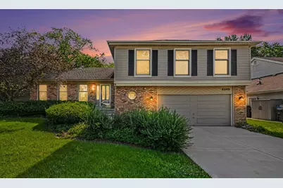 5195 Castaway Lane, Hoffman Estates, IL 60010 - Photo 1