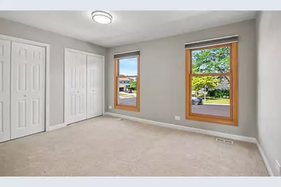 5195 Castaway Lane, Hoffman Estates, IL 60010 - Photo 13