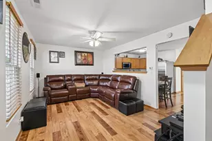 807 Serendipity Dr, Aurora, IL 60504 - Photo 5
