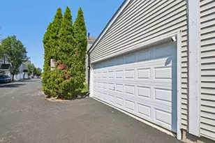 807 Serendipity Dr, Aurora, IL 60504 - Photo 37