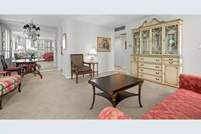 260 E Chestnut Street #512, Chicago, IL 60611 - Photo 5