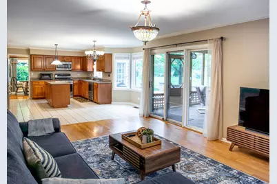 17945 W Pond Ridge Circle, Gurnee, IL 60031 - Photo 11