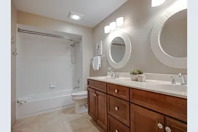 17945 W Pond Ridge Circle, Gurnee, IL 60031 - Photo 21