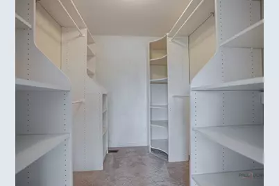 17945 W Pond Ridge Circle, Gurnee, IL 60031 - Photo 17