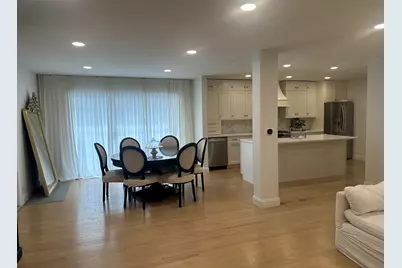 8425 W Sunnyside Avenue, Chicago, IL 60656 - Photo 5