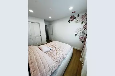 8425 W Sunnyside Avenue, Chicago, IL 60656 - Photo 9