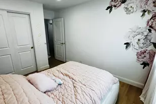 8425 W Sunnyside Ave, Chicago, IL 60656 - Photo 9