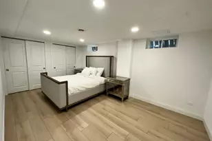 8425 W Sunnyside Ave, Chicago, IL 60656 - Photo 13