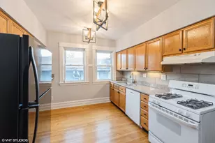 108 Clinton Ave, Oak Park, IL 60302 - Photo 7