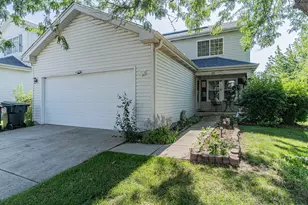 25 Primrose Ln, Oswego, IL 60543 - Photo 1