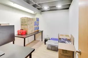 5625 N Kilbourn Ave, Chicago, IL 60646 - Photo 31